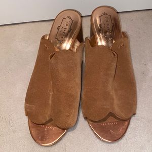 Ted Baker London Heels. Excellent condition. Used twice.